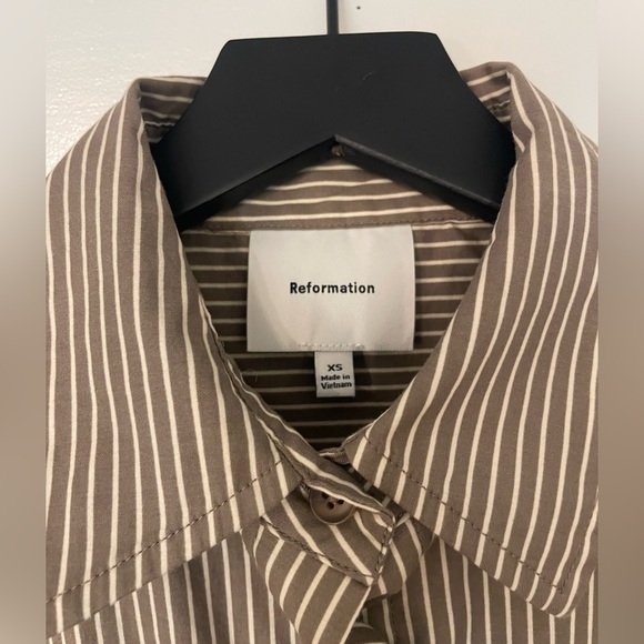 Reformation Andy Oversized Shirt in taupe stripe - Picture 7 of 8